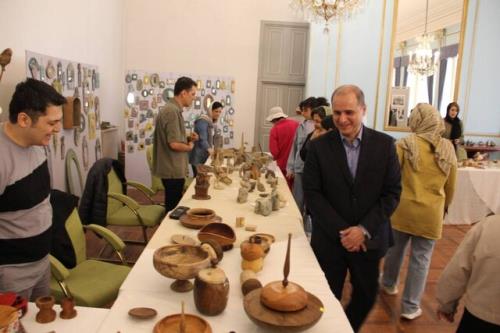 نمایشگاه نوروزی صنایع دستی در کاخ نیاوران