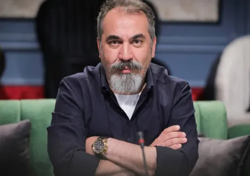 سیامک انصاری عذرخواهی نمود