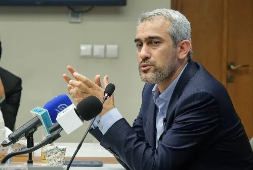 وزیر اقتصاد خطاب آمریکایی ها