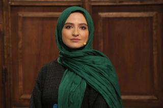 جلسه نقد كتاب صوتی هیچكس مثل تو مال اینجا نیست با صدای گلاره عباسی