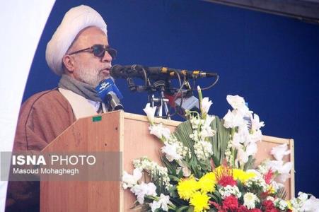 قائم مقام حوزه های علمیه: راه غلبه بر استكبار قوی تر شدن است