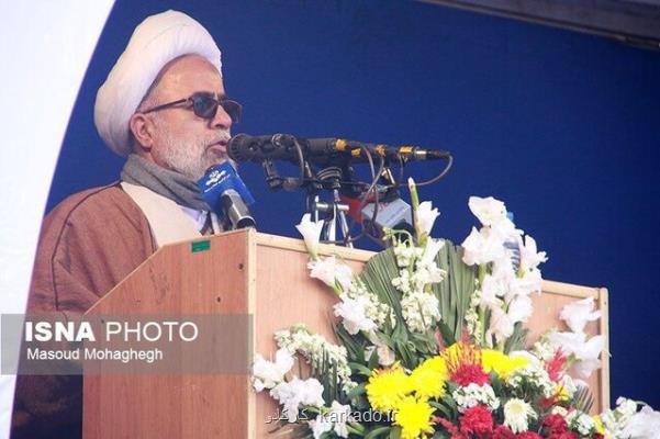 قائم مقام حوزه های علمیه: راه غلبه بر استكبار قوی تر شدن است